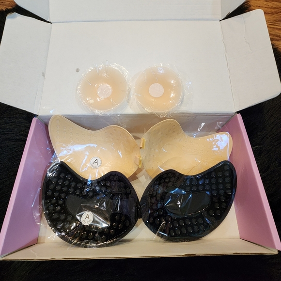 Set of 2 - Sticky Bras For Backless Dress Size A Cup (Beige&Black) - Picture 5 of 12